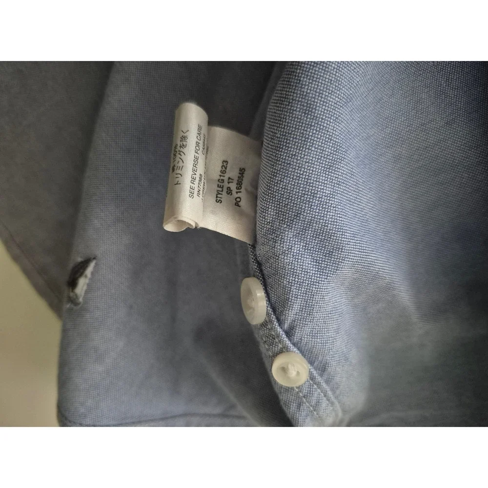J. Crew Mens Chambray Shirt Small Sailboat Embroidered Button Down‎ Long Sleeve